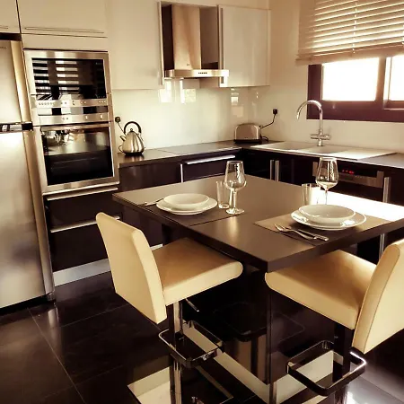 Nicosia Cozy Nomad Διαμέρισμα